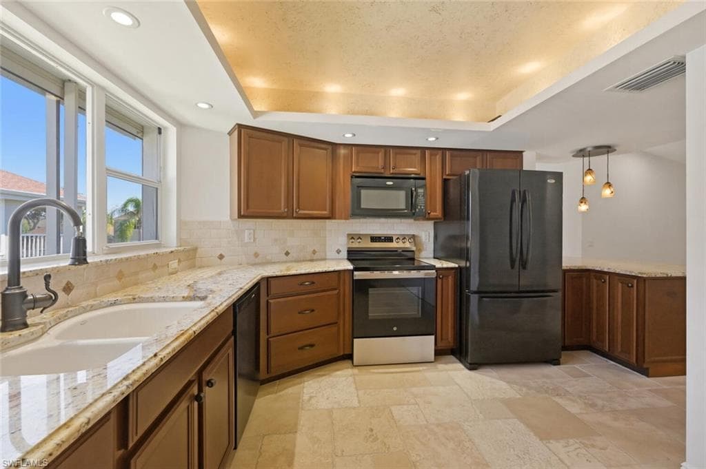 9844 Luna CIR # 201D, NAPLES FL 34109-4