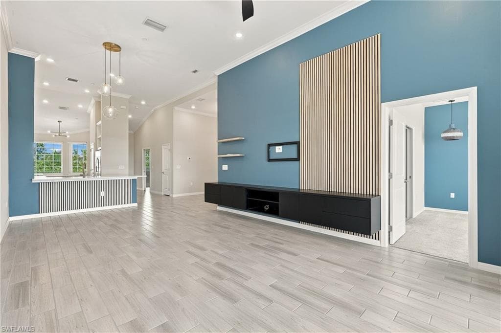 11861 Venetian Lagoon DR 203-5