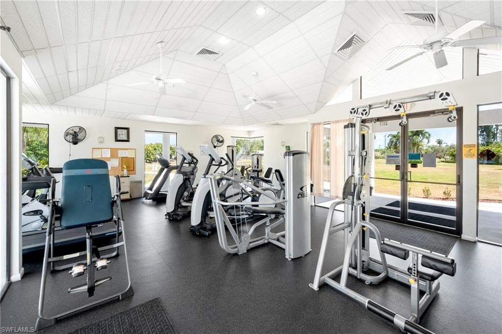 5523 Salem LN, NORTH FORT MYERS FL 33917-29