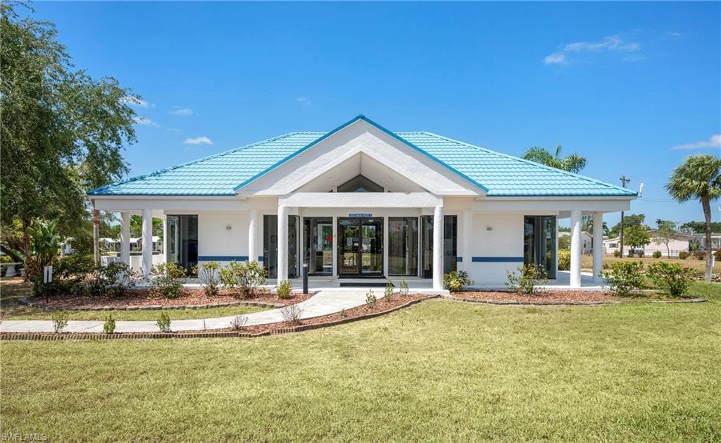 5523 Salem LN, NORTH FORT MYERS FL 33917-40