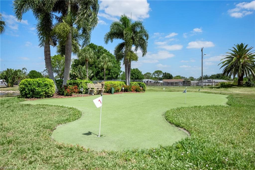 5523 Salem LN, NORTH FORT MYERS FL 33917-39