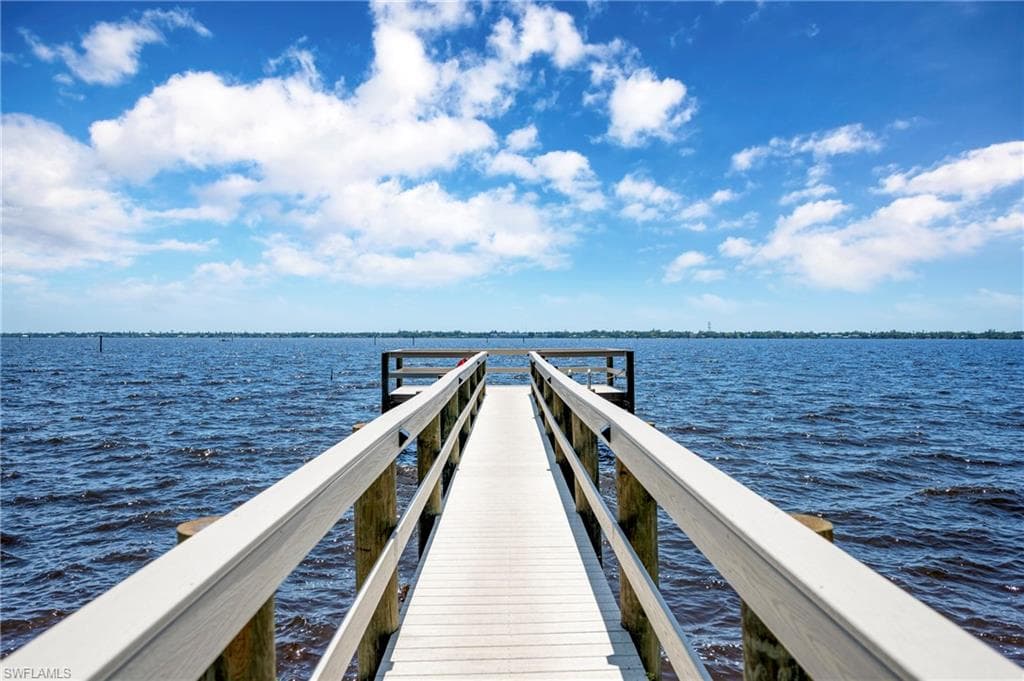 5523 Salem LN, NORTH FORT MYERS FL 33917-30