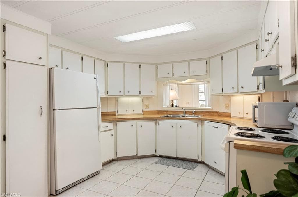 5523 Salem LN, NORTH FORT MYERS FL 33917-3