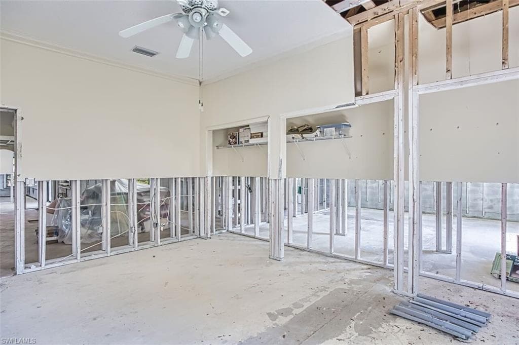 14922 Bonaire CIR-32