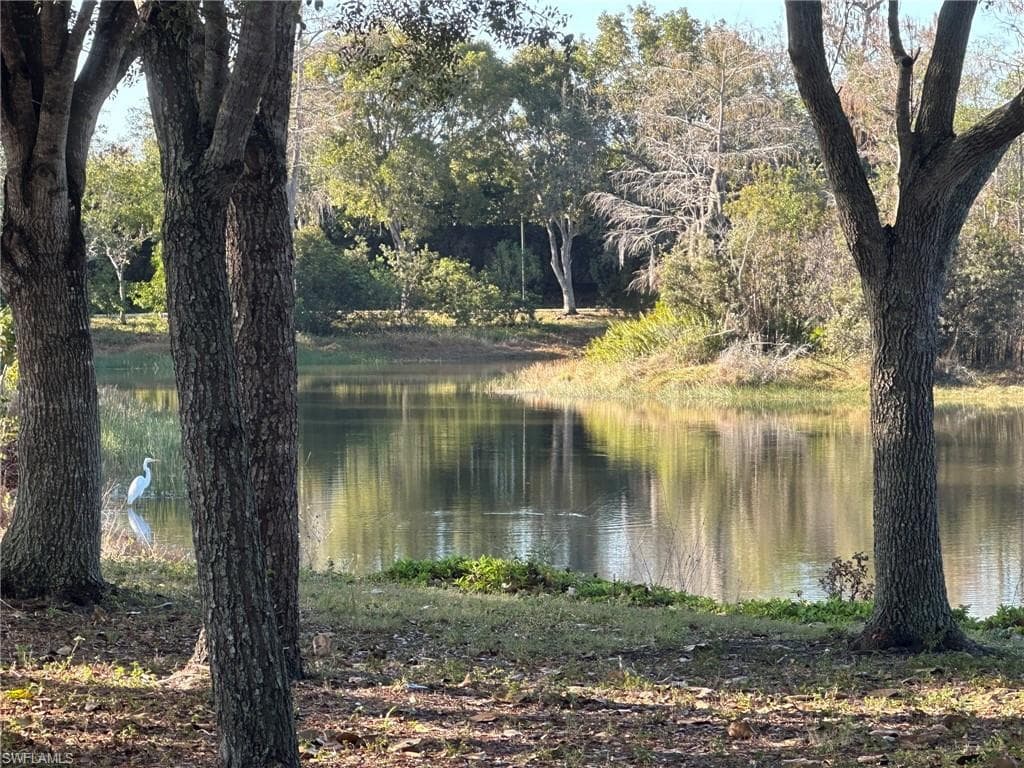 4621 Bayshore DR # Q6, NAPLES FL 34112-16