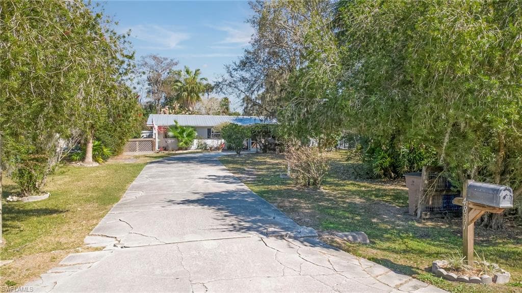 4871 Shady River LN, FORT MYERS FL 33905-1