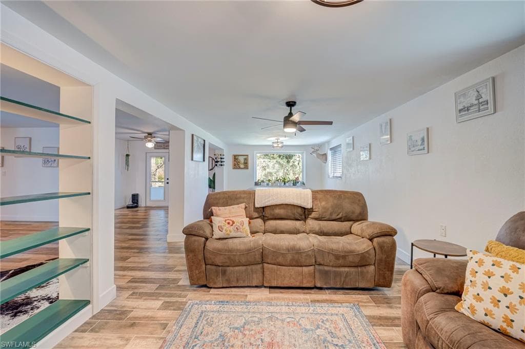 4871 Shady River LN, FORT MYERS FL 33905-7