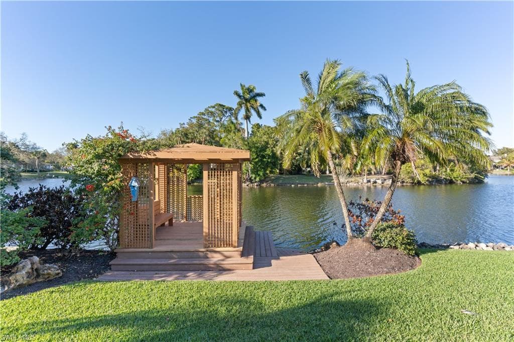 12423 McGregor Woods CIR, FORT MYERS FL 33908-1