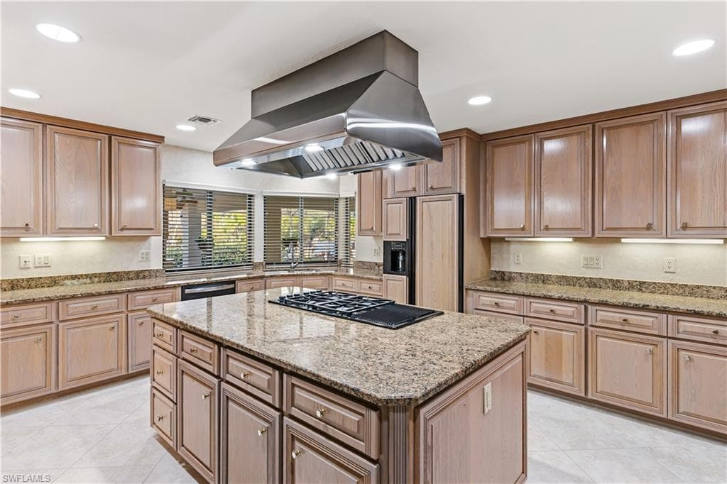 12423 McGregor Woods CIR, FORT MYERS FL 33908-4