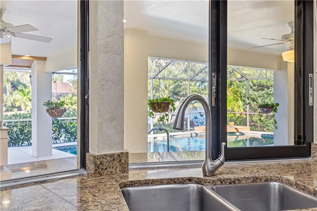 12423 McGregor Woods CIR, FORT MYERS FL 33908-8