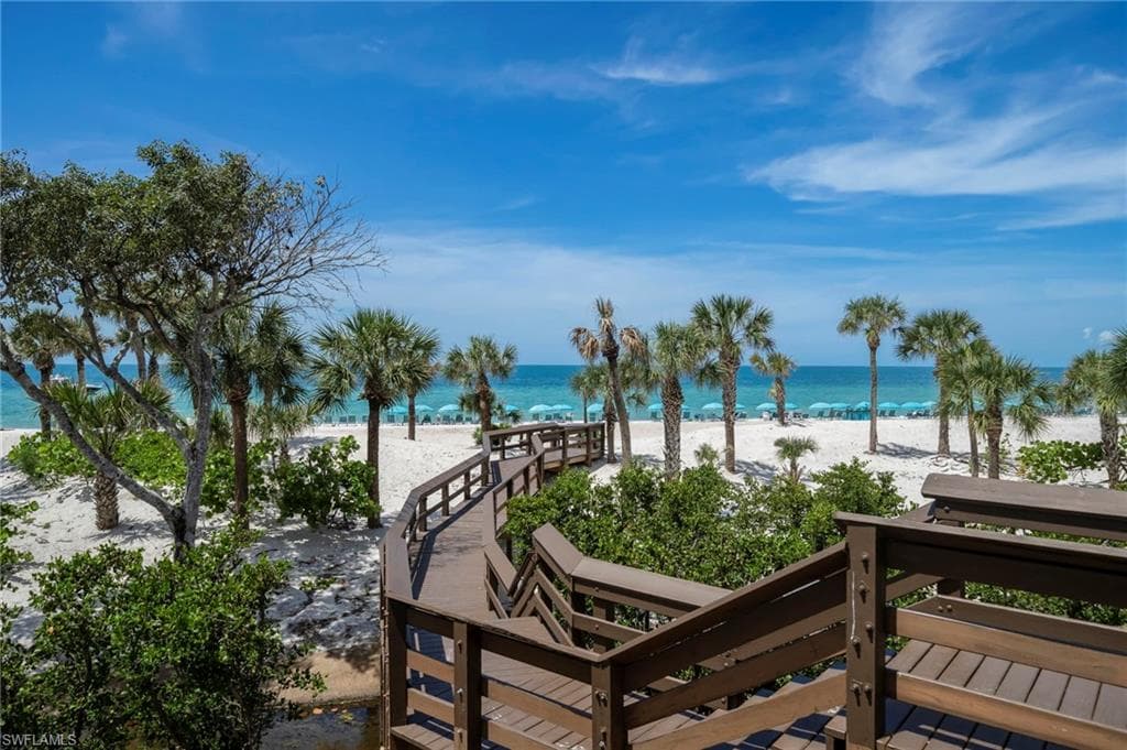8473 Bay Colony DR 1401-41