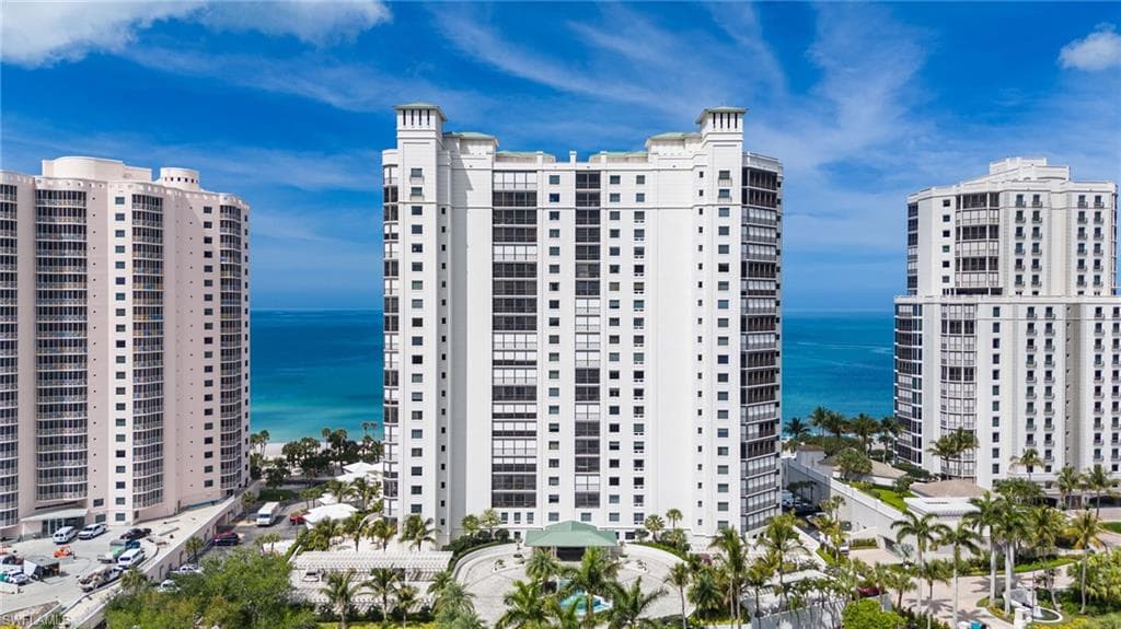 8473 Bay Colony DR 1401-35