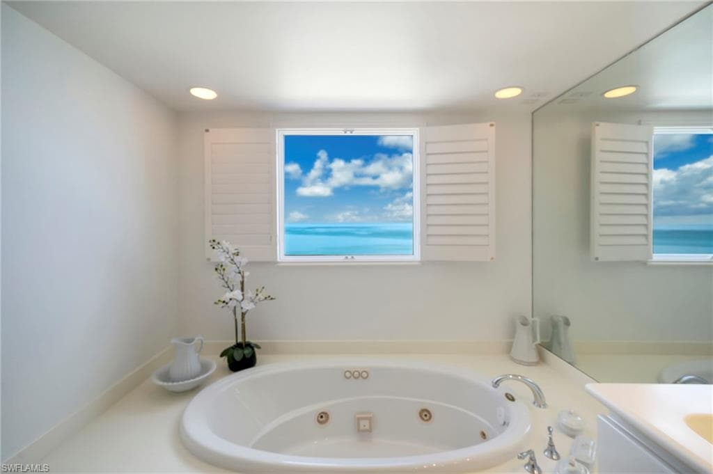 8473 Bay Colony DR 1401-23