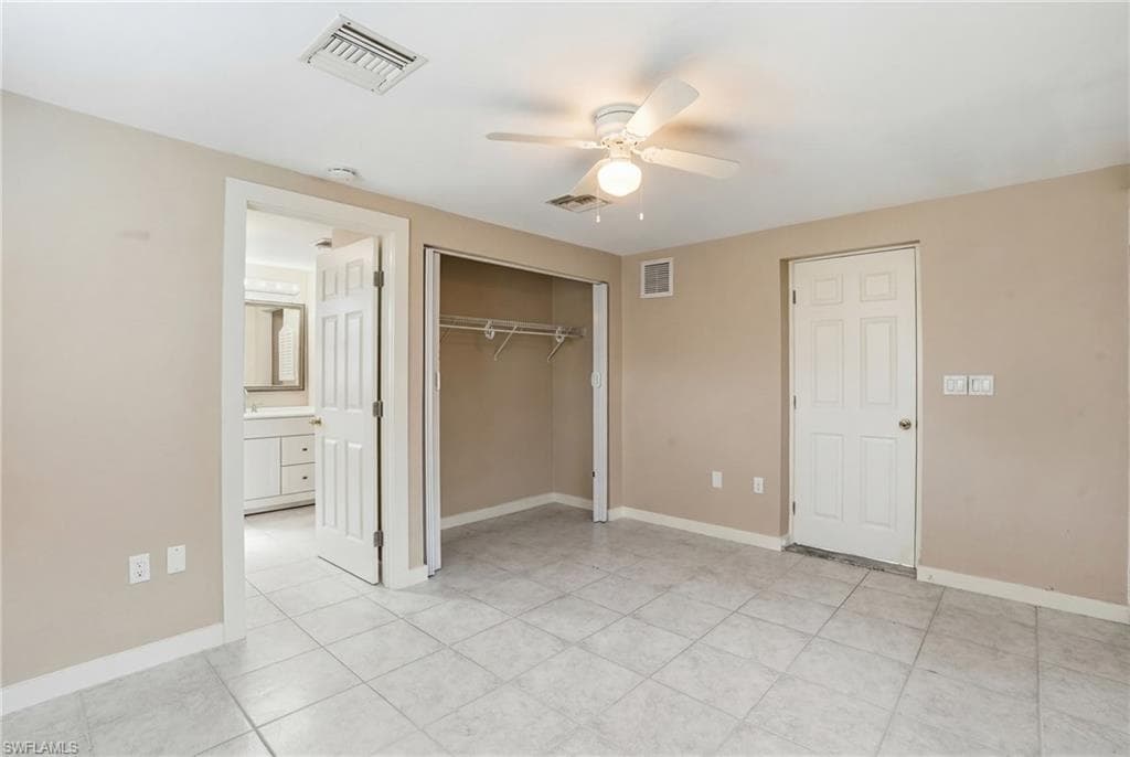 530 92nd AVE N, NAPLES FL 34108-10