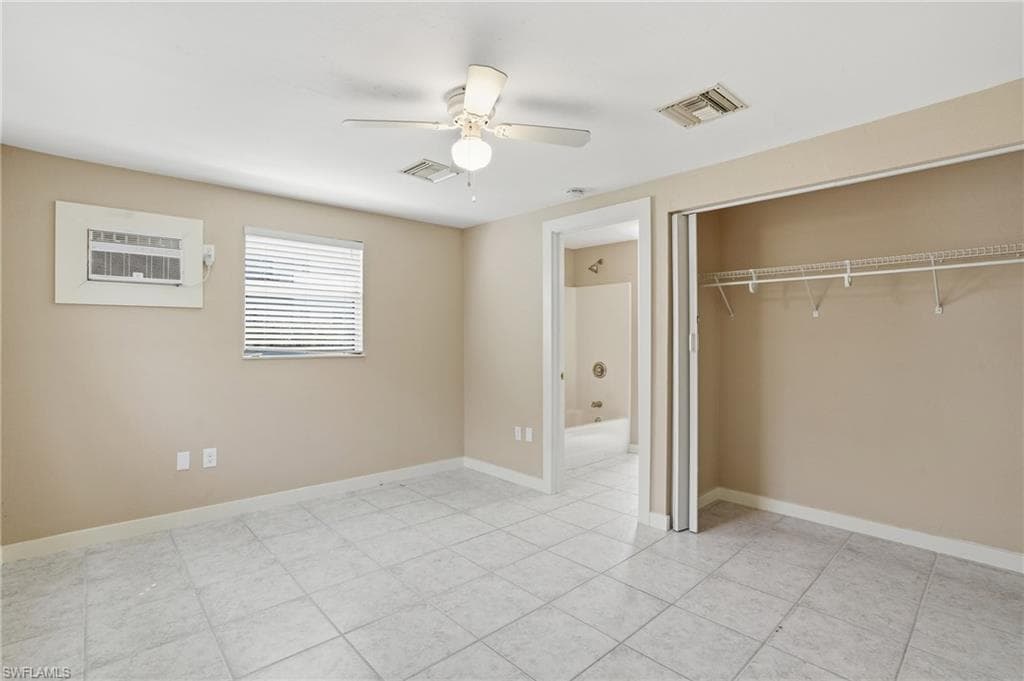 530 92nd AVE N, NAPLES FL 34108-7