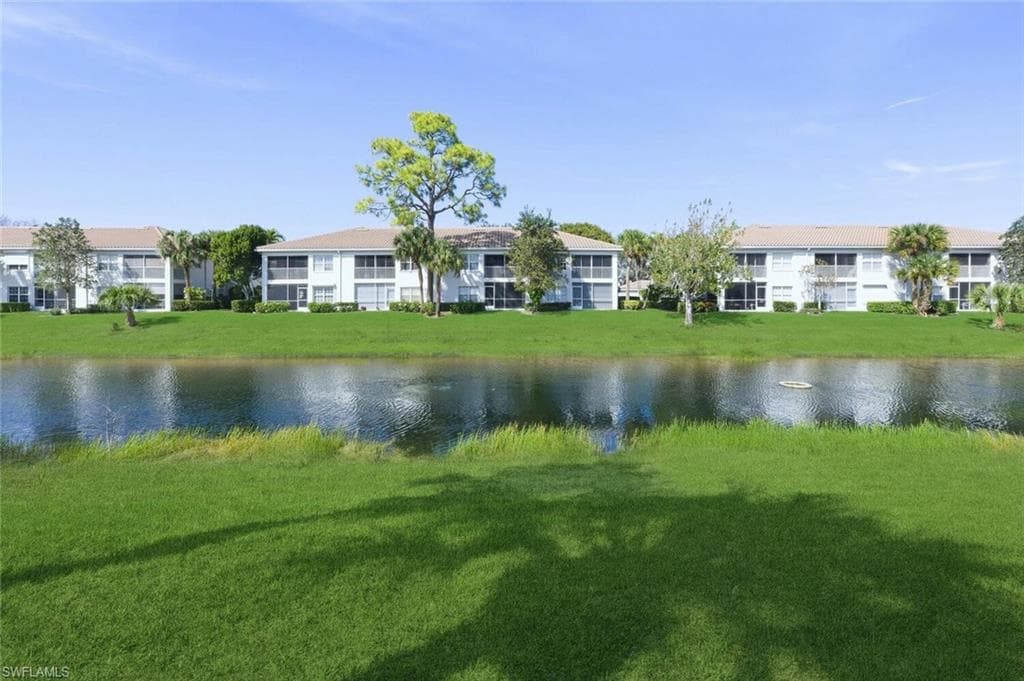 6899 Rain Lily RD # 103, NAPLES FL 34109-27