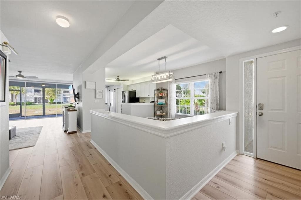 6899 Rain Lily RD # 103, NAPLES FL 34109-4