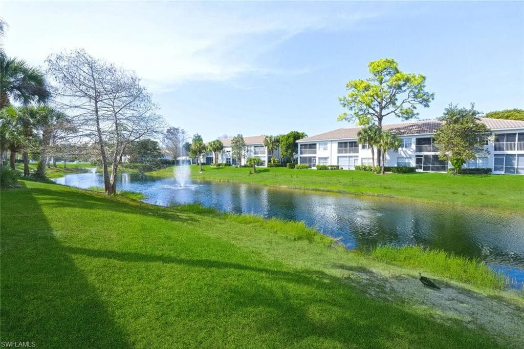6899 Rain Lily RD # 103, NAPLES FL 34109-29