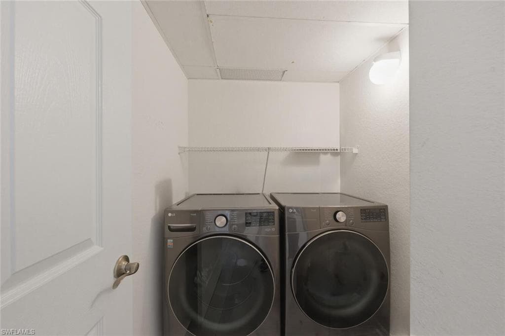 6899 Rain Lily RD # 103, NAPLES FL 34109-24