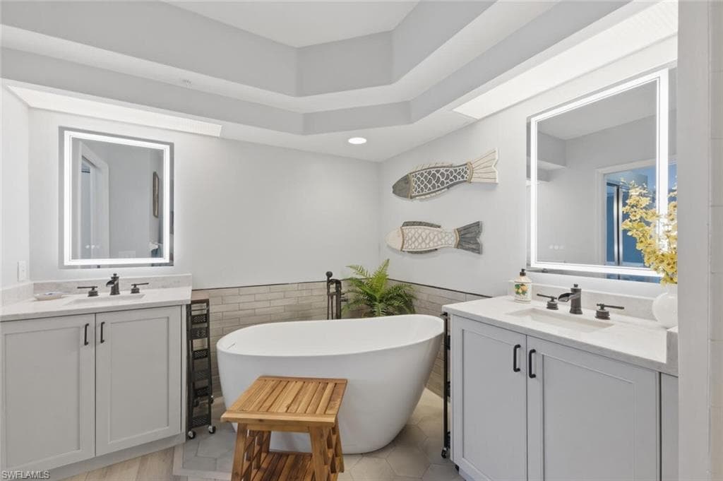 6899 Rain Lily RD # 103, NAPLES FL 34109-20