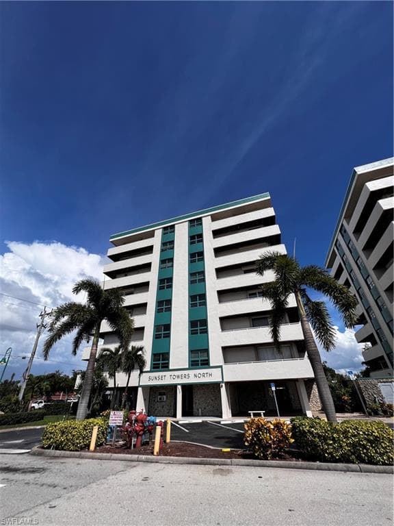 4803 Sunset CT # 106, CAPE CORAL FL 33904-23