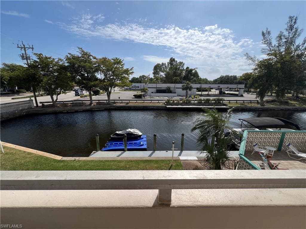 4803 Sunset CT # 106, CAPE CORAL FL 33904-37