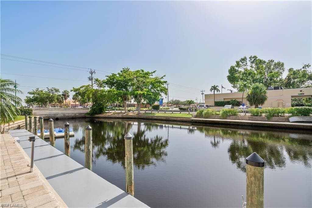 4803 Sunset CT # 106, CAPE CORAL FL 33904-28