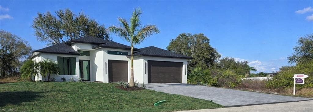 529 Theodore Vail ST E, LEHIGH ACRES FL 33974-4