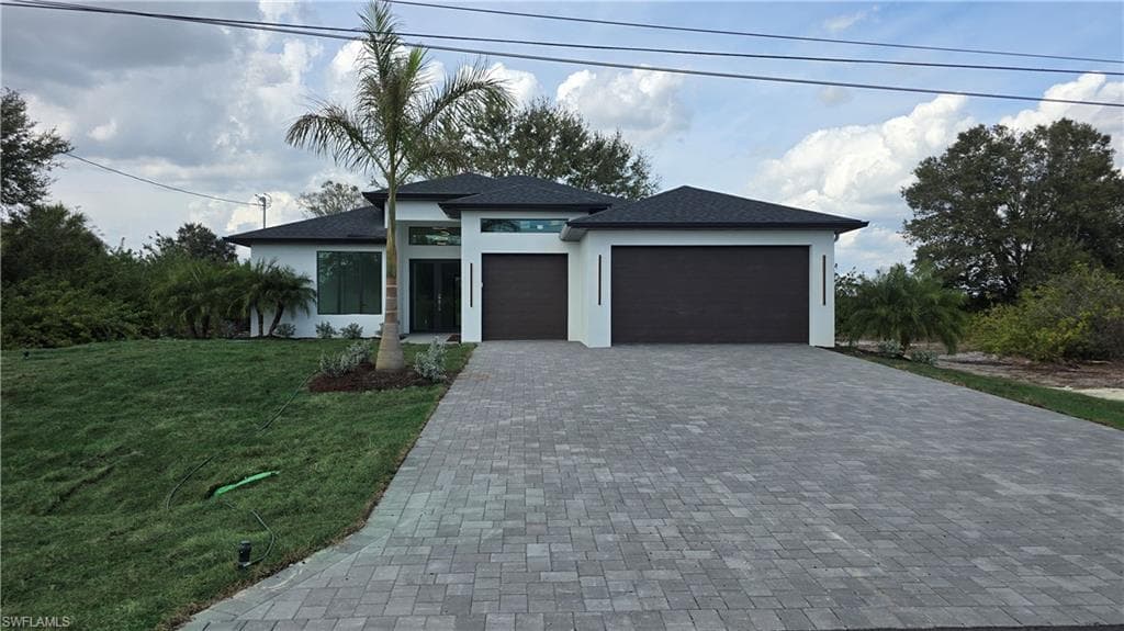 529 Theodore Vail ST E, LEHIGH ACRES FL 33974-3