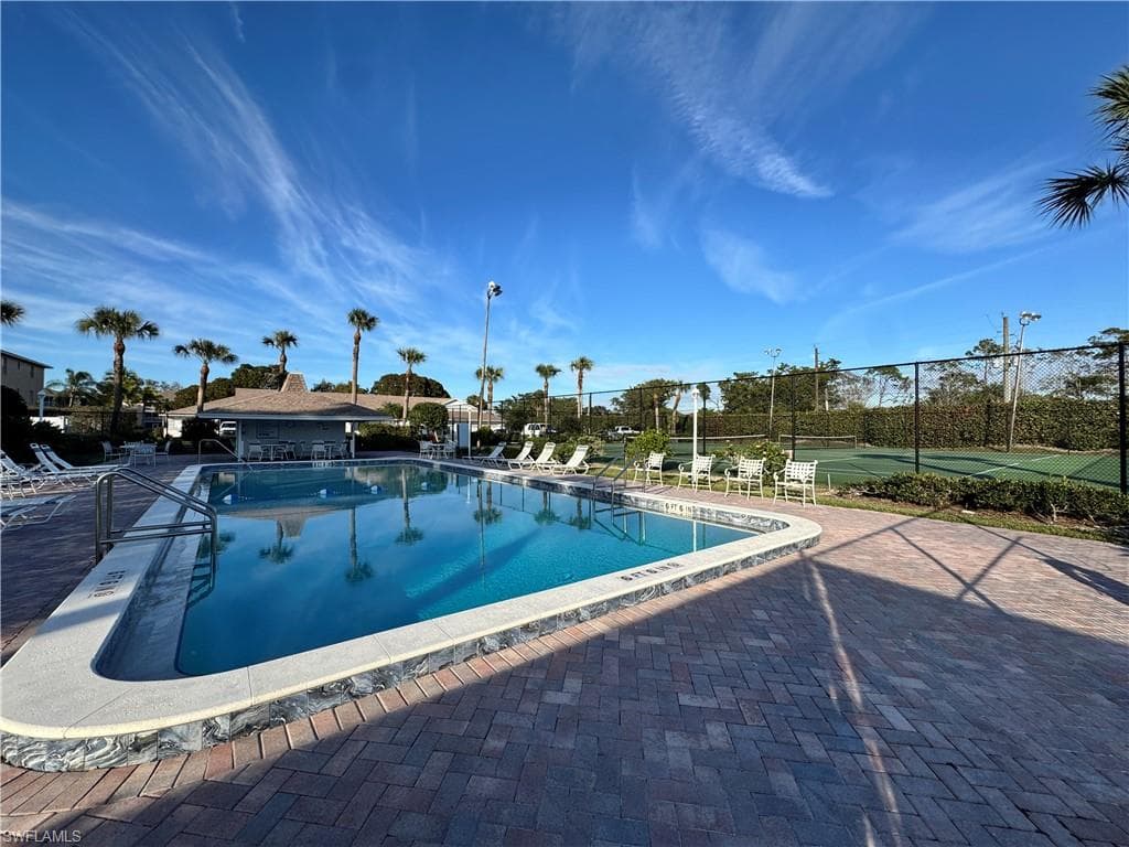 9610 Victoria LN # D302, NAPLES FL 34109-23