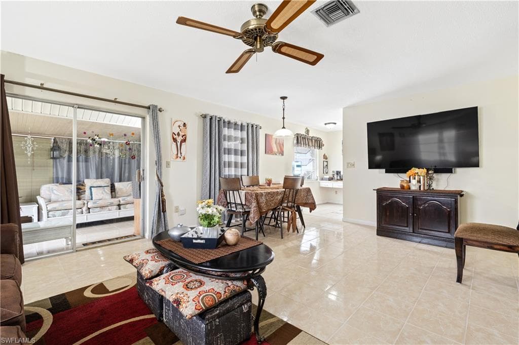 337 Richland RD, LEHIGH ACRES FL 33936-11