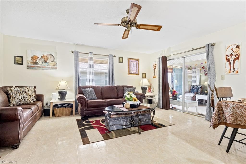 337 Richland RD, LEHIGH ACRES FL 33936-6