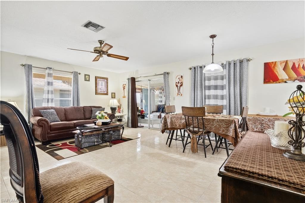 337 Richland RD, LEHIGH ACRES FL 33936-8