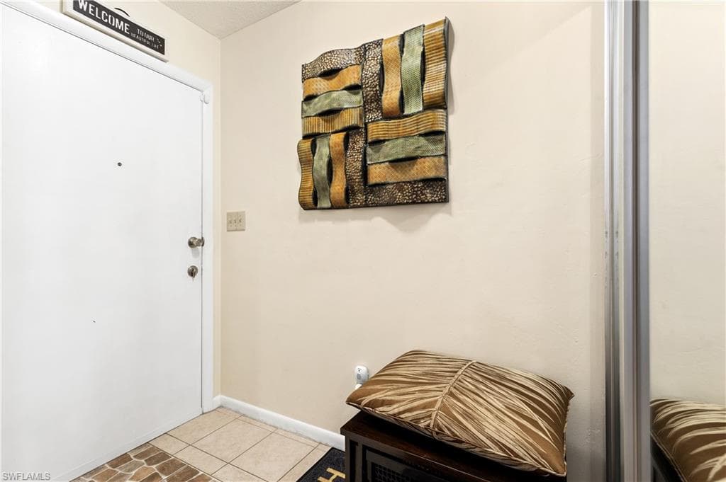 337 Richland RD, LEHIGH ACRES FL 33936-9