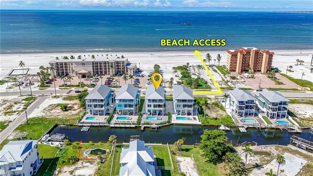 661 Estero BLVD-43