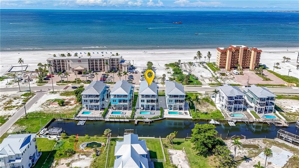 661 Estero BLVD-3