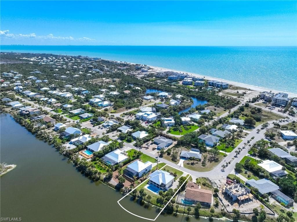 425 Lake Murex CIR, SANIBEL FL 33957-38