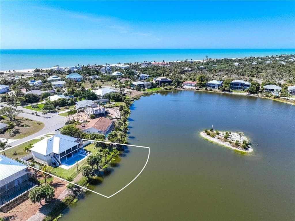 425 Lake Murex CIR, SANIBEL FL 33957-39