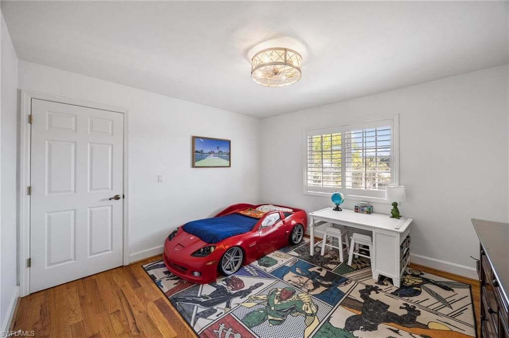 425 Lake Murex CIR, SANIBEL FL 33957-24