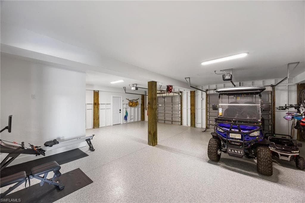 425 Lake Murex CIR, SANIBEL FL 33957-33