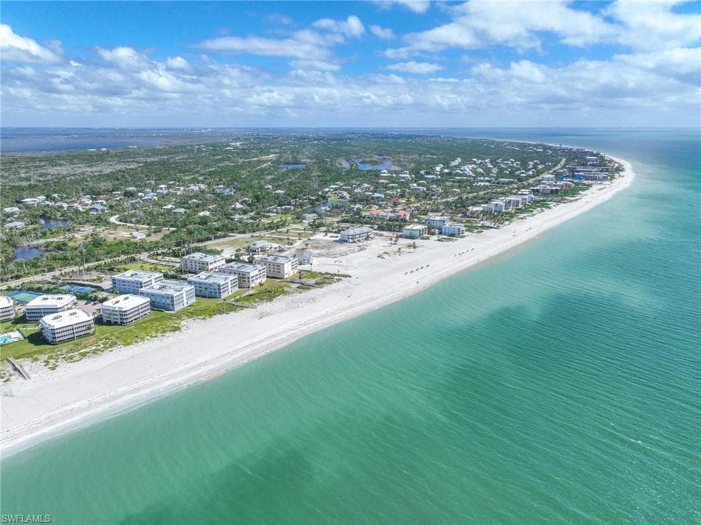 425 Lake Murex CIR, SANIBEL FL 33957-44