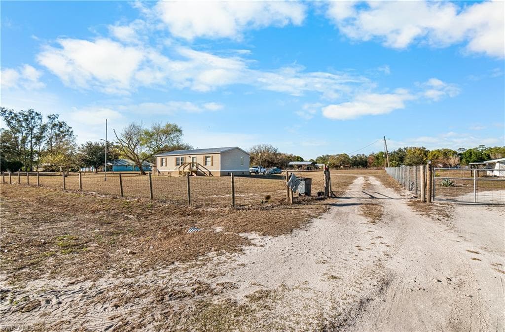 3632 FORT SIMMONS AVE, FORT DENAUD FL 33935-20