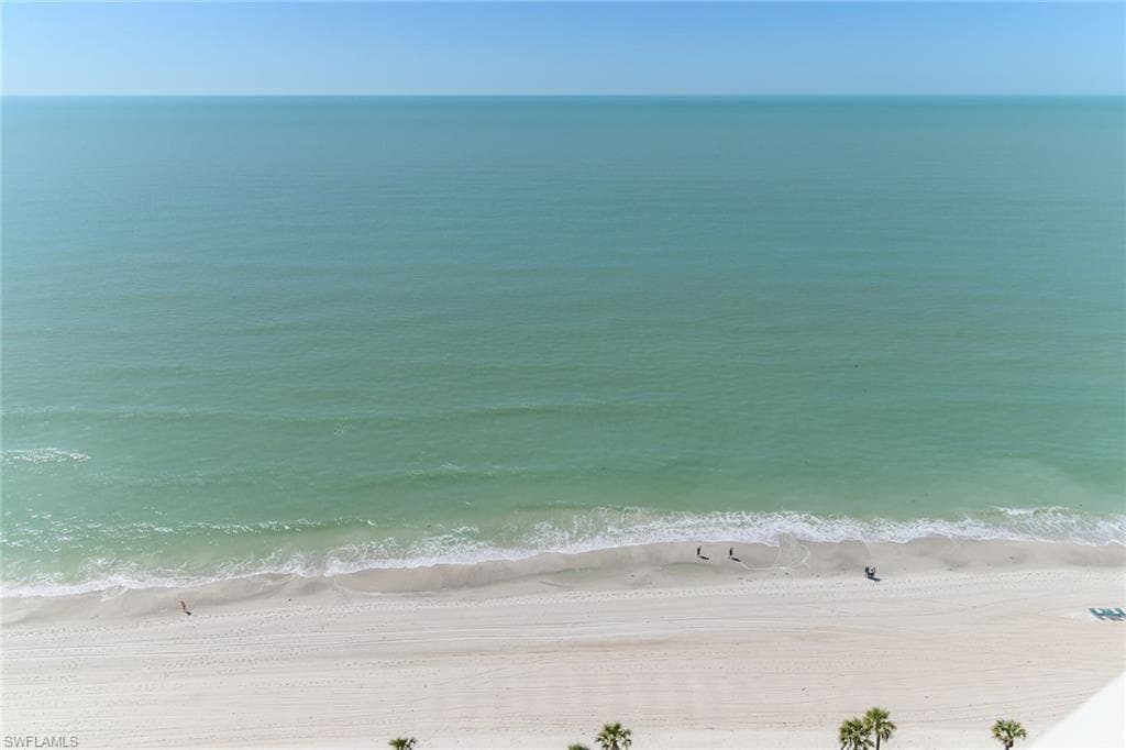 8231 Bay Colony DR # 2004, NAPLES FL 34108-1