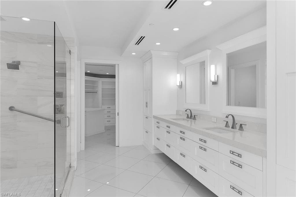 8231 Bay Colony DR # 2004, NAPLES FL 34108-42