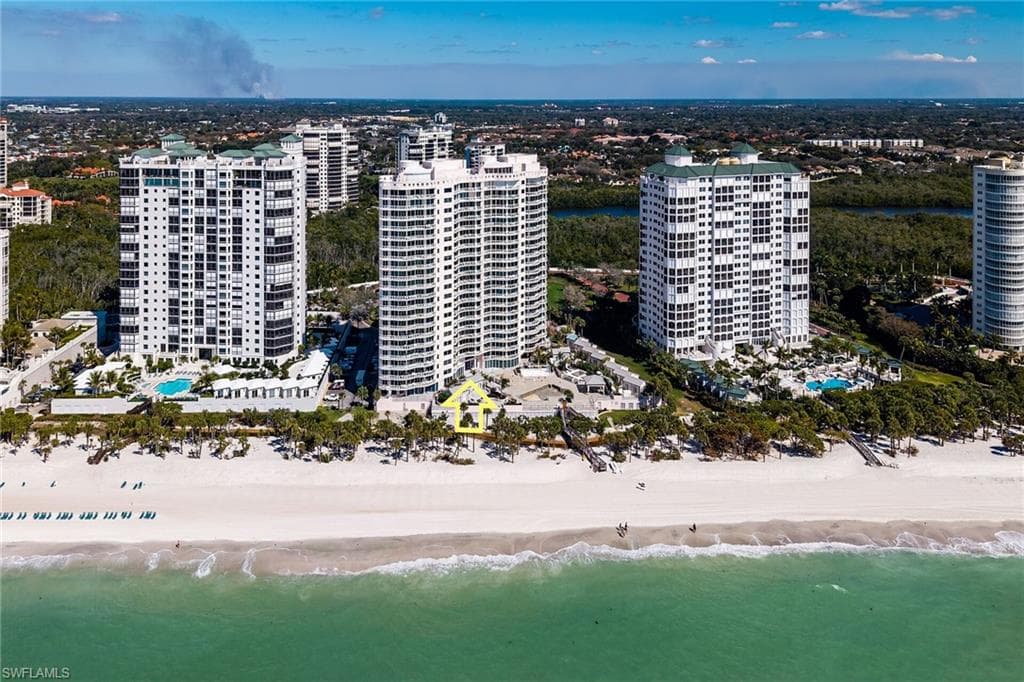 8231 Bay Colony DR # 2004, NAPLES FL 34108-9
