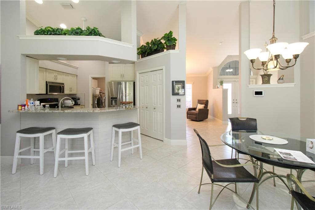 333 Wentworth CT, NAPLES FL 34104-26