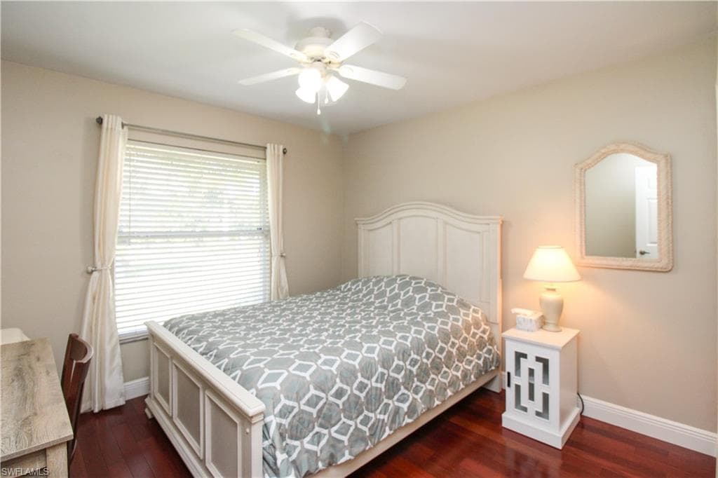 333 Wentworth CT, NAPLES FL 34104-41