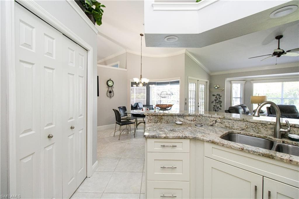 333 Wentworth CT, NAPLES FL 34104-11