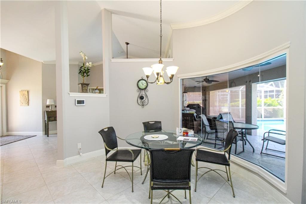 333 Wentworth CT, NAPLES FL 34104-25