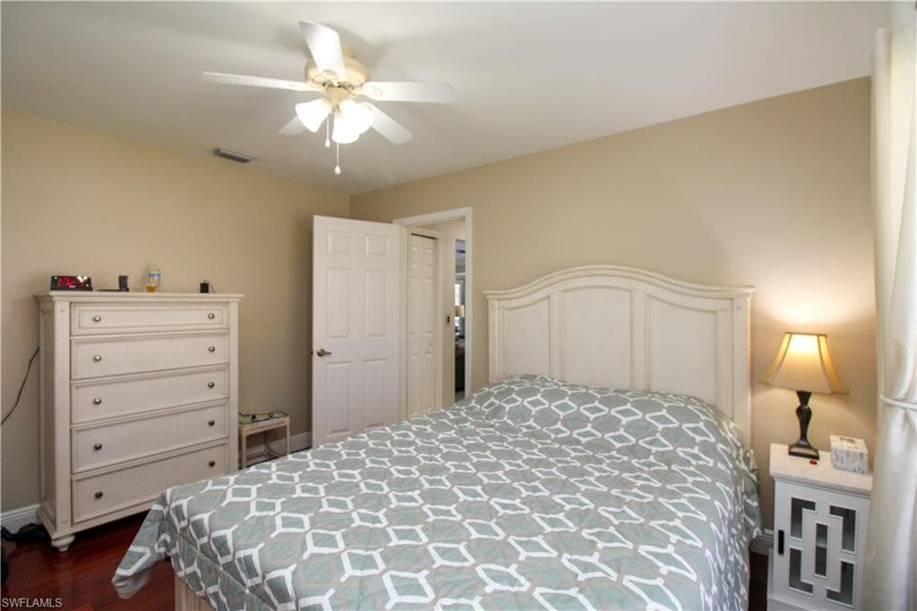 333 Wentworth CT, NAPLES FL 34104-27